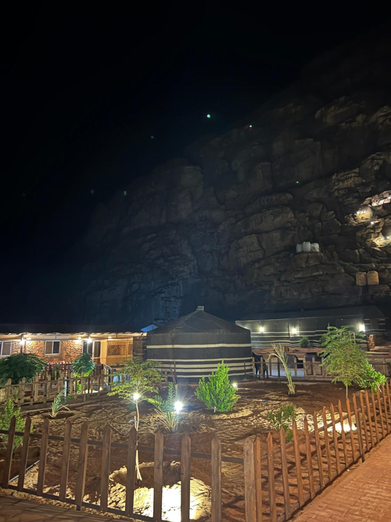 Wadi Rum Sky Camp Dış mekan fotoğraf